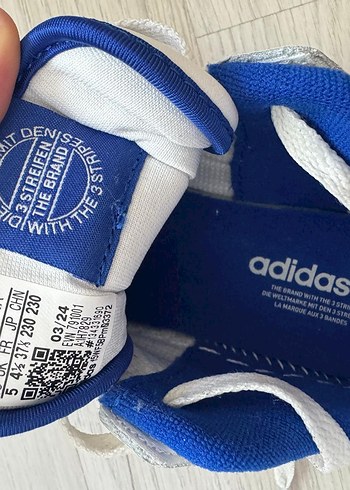 37,5 Beden beyaz Renk Adidas Beyaz Lacivert Çizgili Spor Ayakkabı