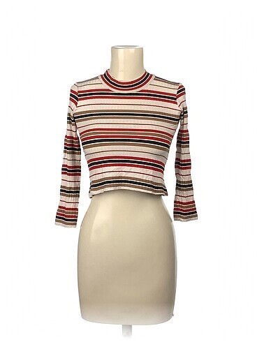 Stradivarius Bluz %70 İndirimli.