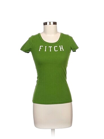 Abercrombie & Fitch T-shirt %70 İndirimli.