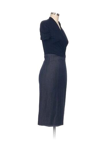 Max Mara Max Mara Kısa Elbise %70 İndirimli.