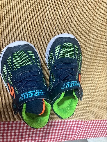 Skechers Erkek çocuk ayakkabı 24 numara