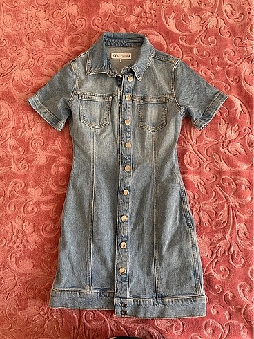 Zara kısa kollu mini denim elbise