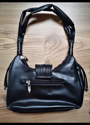 Zara Siyah vintage kol çantası