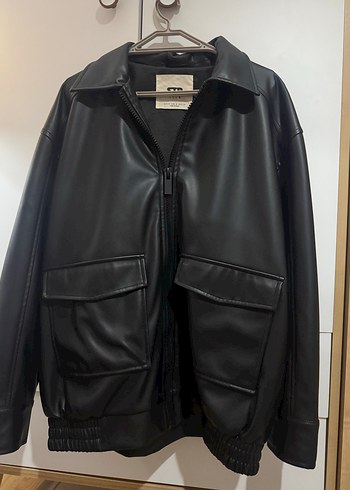 Stradivarius Siyah Deri Ceket - Görsel 3