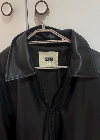Stradivarius Siyah Deri Ceket - Görsel 2