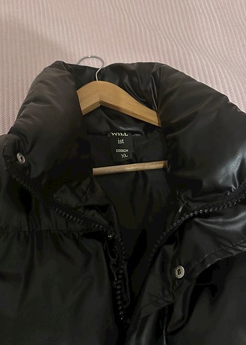 Düğmeli Siyah Deri Erkek
Kışlık Mont - Görsel 2