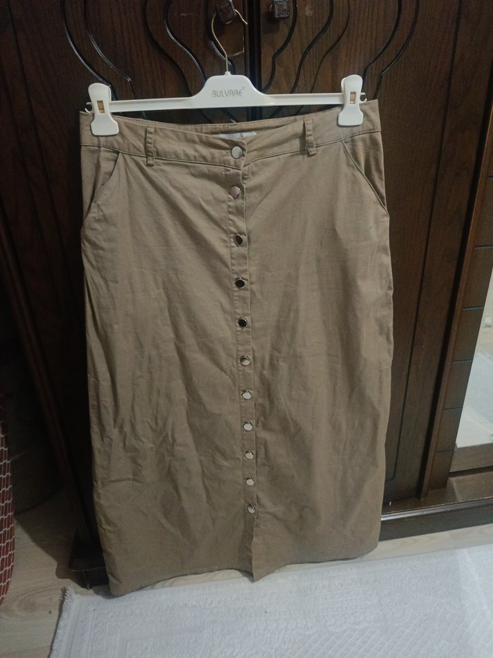 Düğmeli Bej Kadın Uzun Keten Etek - Görsel 4