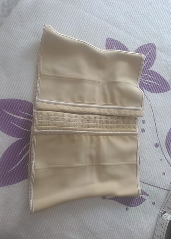 Bej Beli Saran Hemşire Korsesi Midi Boy - Görsel 5