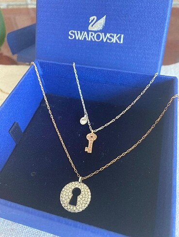 swarovski anahtar ve anahtar yuvası kolye