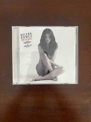 Selena Gomez Revival Albüm