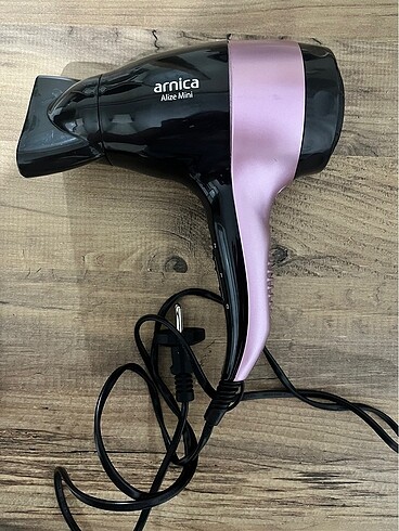 Fön makinesi Arnica