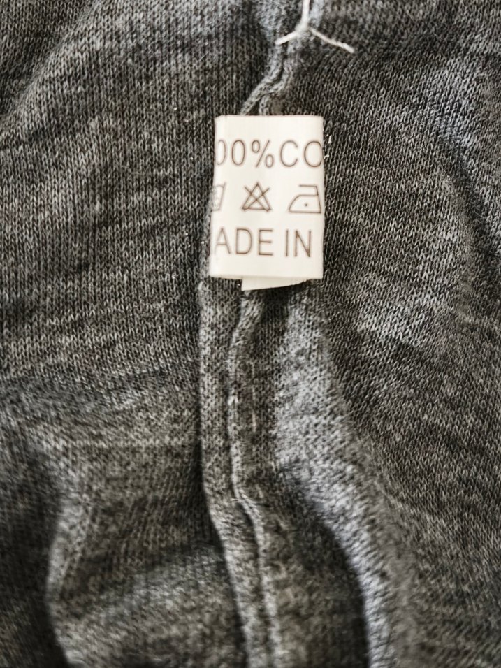 Pul Detaylı Gri Kadın Bere - Görsel 2