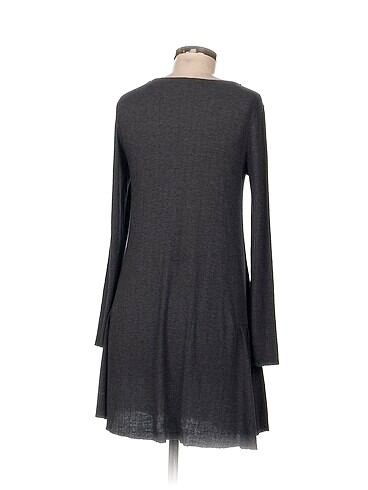m Beden Pull and Bear Kısa Elbise %70 İndirimli.