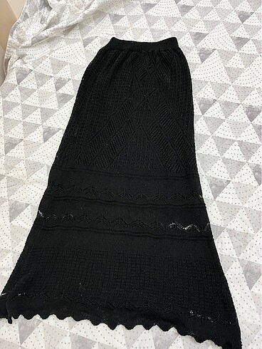 Dantelli astarlı etek