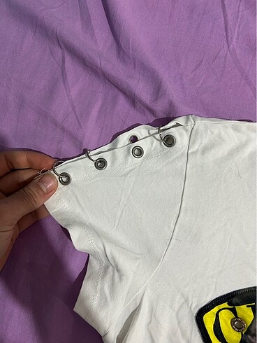 m Beden Zincir detaylı T-shirt