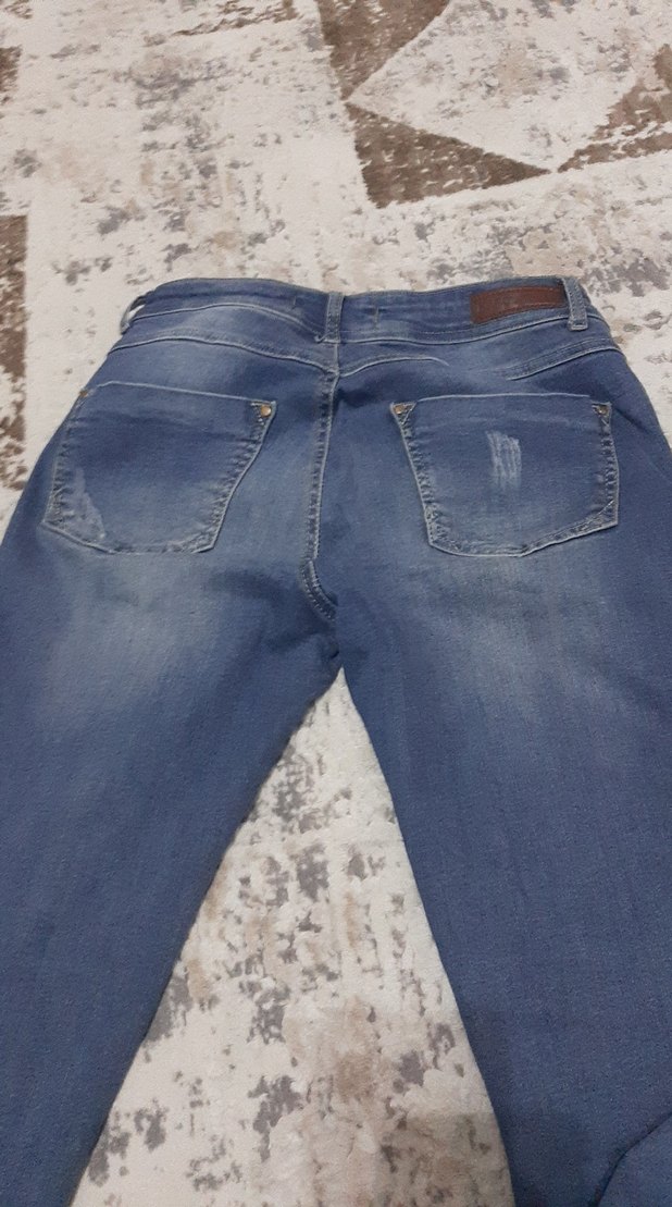 Yırtık Detaylı Mavi Denim Kadın Pantolon - Görsel 3