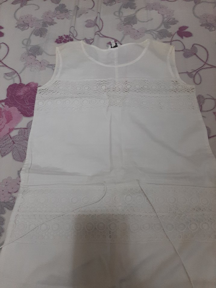 Dantel Detaylı Beyaz Uzun Kolsuz Elbise - Görsel 4