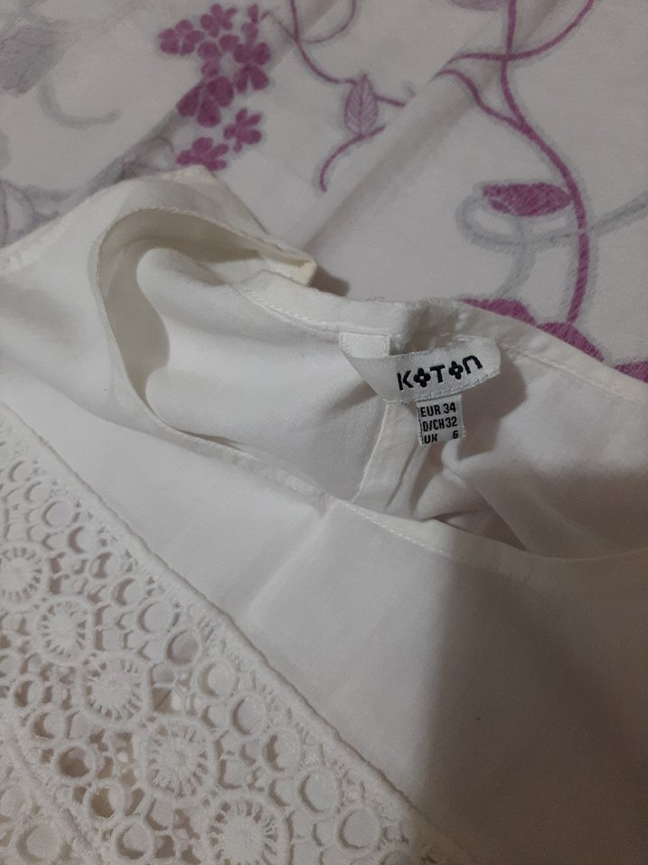 Dantel Detaylı Beyaz Uzun Kolsuz Elbise - Görsel 2