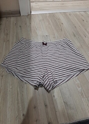 xs Beden Şort