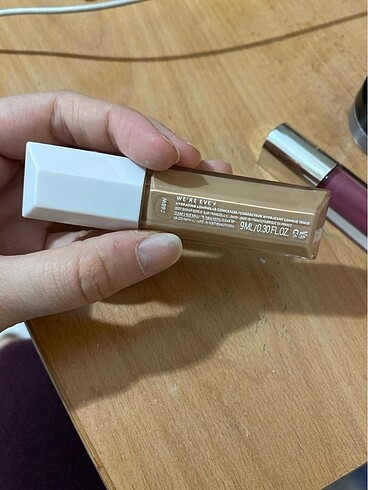 Beden Fenty Beauty We Are Even