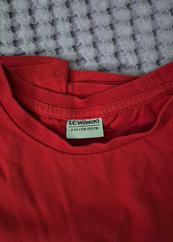 Çocuk için kırmızı ve beyaz  tişörtler - Görsel 4