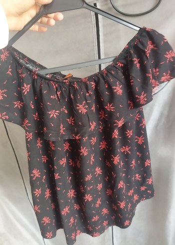 Kırmızı Desenli Volanlı Mini Straplez Bluz
