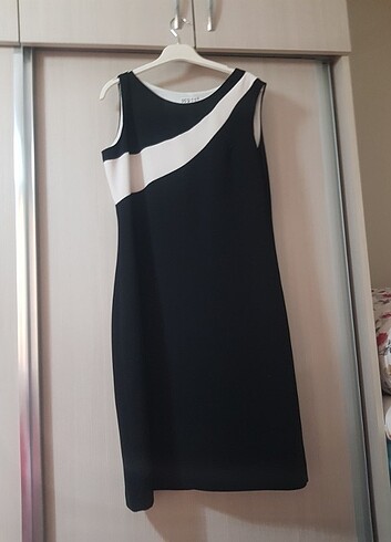 44 Beden Siyah beyaz elbise