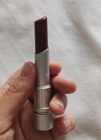 Beden Mac glow play lip balm