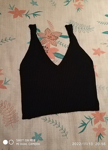 Trendyol Milla Siyah triko crop