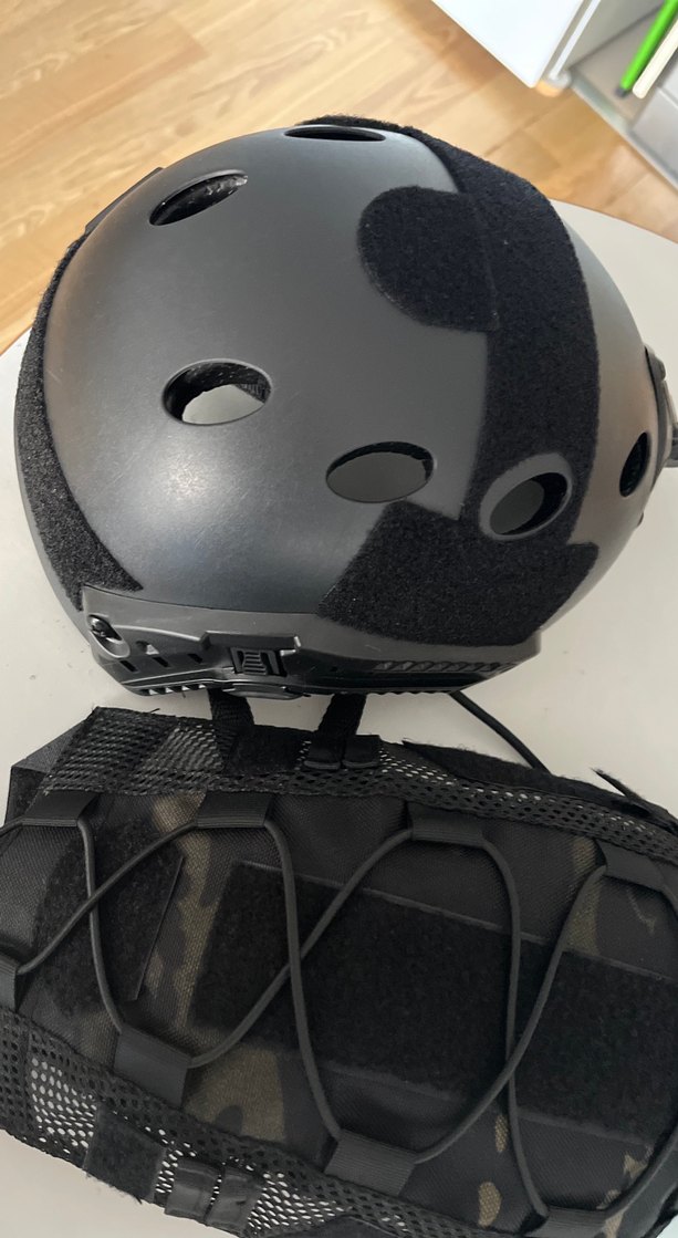 Siyah koruma kaskı ve kılıfı - paintball a airsoft için - Görsel 4