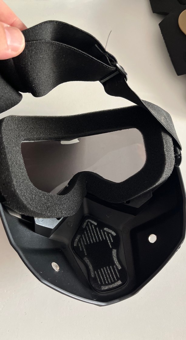 Kemerli Siyah Kamuflaj Motosiklet Kaskı - Görsel 3