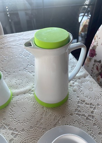 Kütahya Porselen Beyaz ve Yeşil Detaylı Kahve Fincan Seti - Görsel 6