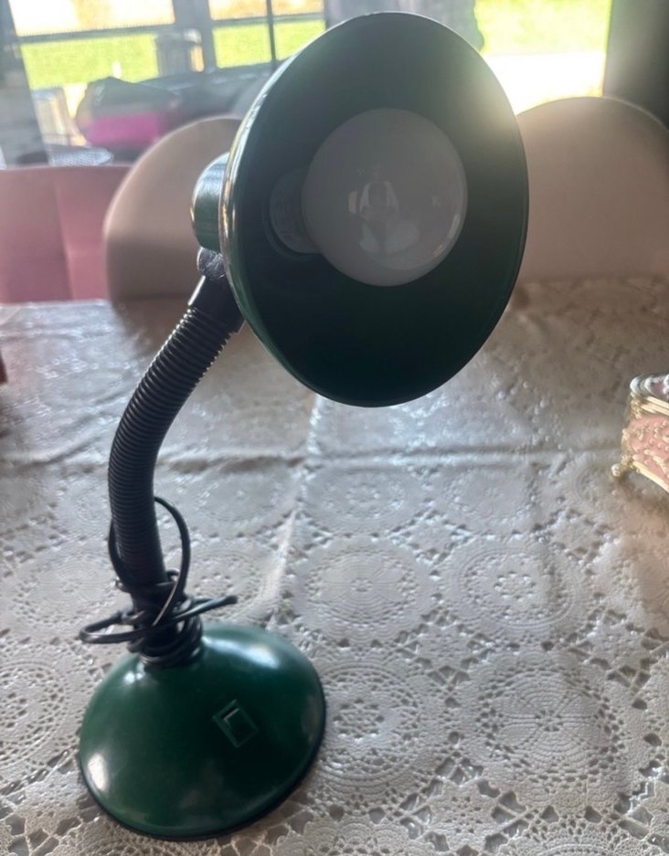 Koyu Yeşil Masa Lambası - Görsel 2