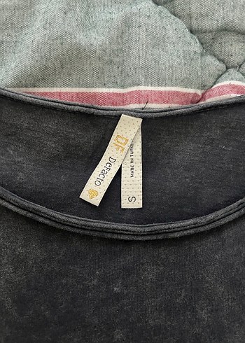 Eskitme Desenli Siyah Tişört - Görsel 2