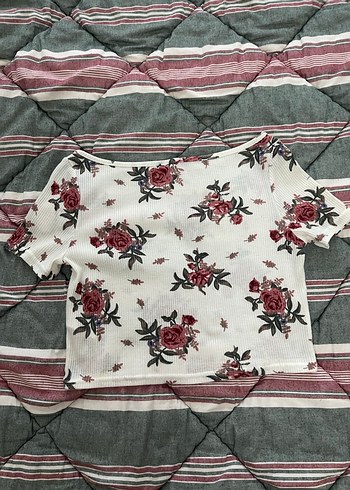 H&M Çiçek Desenli Üst - Görsel 3