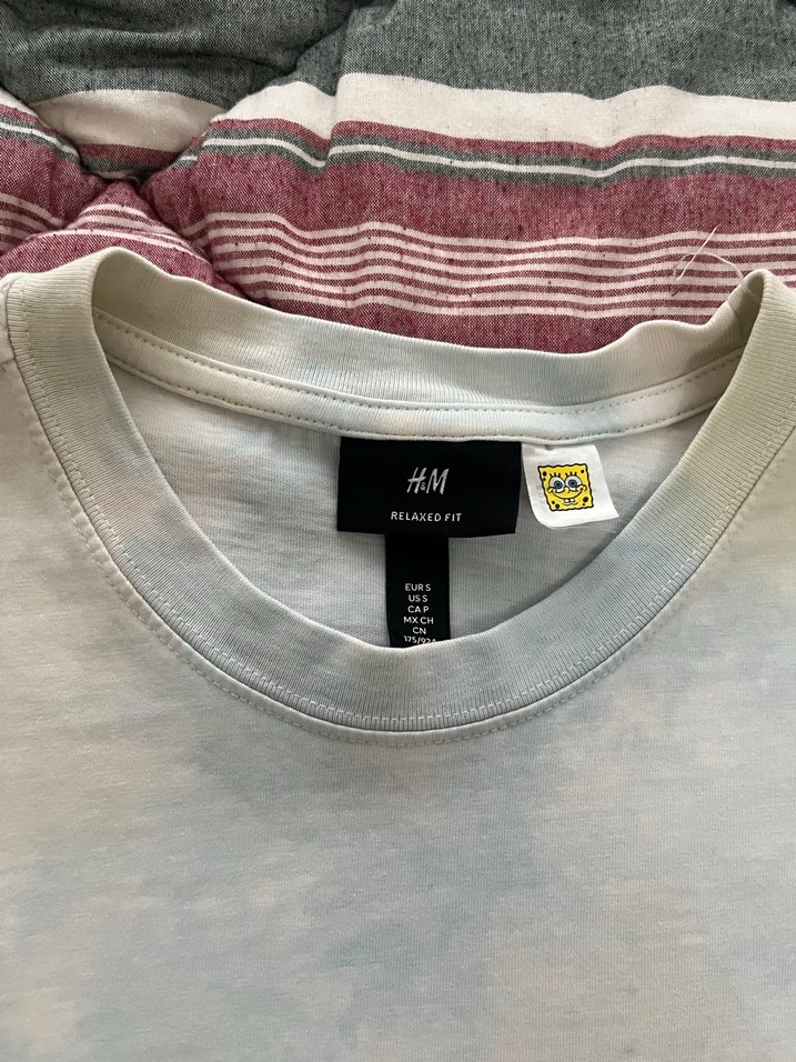 H&M Sungerbob Desenli Batik Tişört - Görsel 4