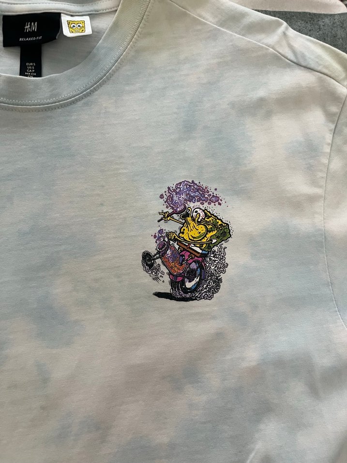 H&M Sungerbob Desenli Batik Tişört - Görsel 3