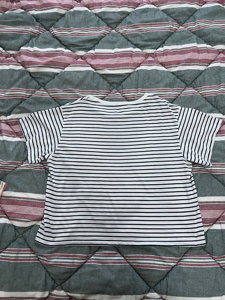 Lacivert Beyaz Çizgili Kısa Kollu Kadın Tişört - Görsel 3