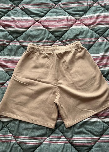 Bershka Bej Rahat Kadın Şort - Görsel 4