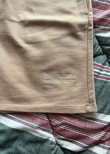 Bershka Bej Rahat Kadın Şort - Görsel 2