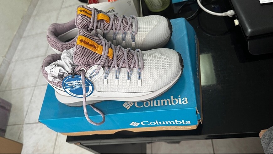 Columbia bot