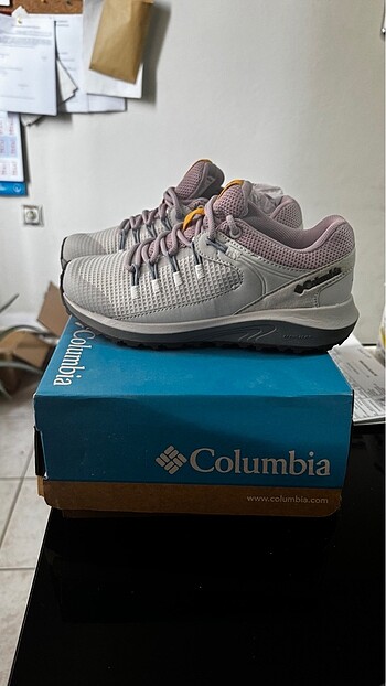 Columbia Columbia bot