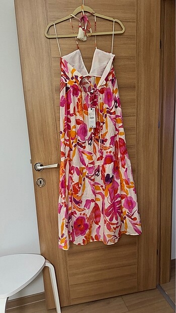 xs Beden Zara çiçekli elbise