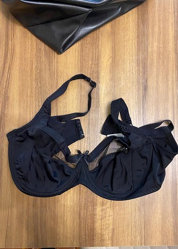 Siyah Gotik Minimalist Sütyen