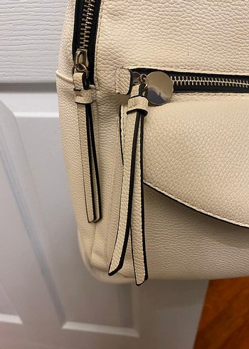 Diğer Minimalist Beyaz Deri Kadın Sırt Çantası
