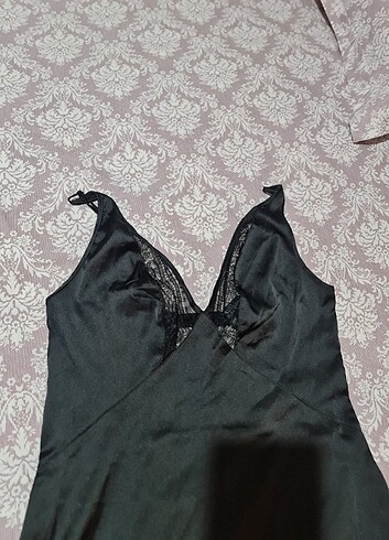 H&M Gecelik