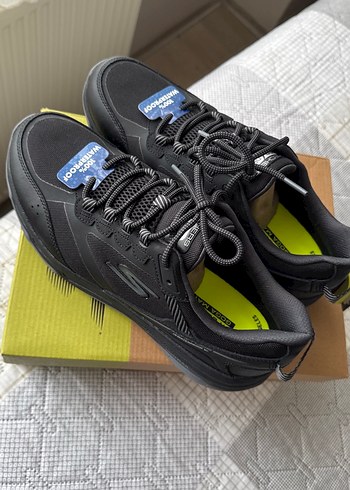 Siyah Erkek Spor Ayakkabı Velcro Detaylı