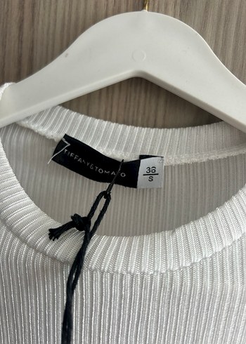 Uzun Kollu Beyaz Kadın Tişört - Görsel 4