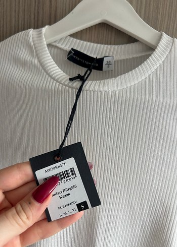 Uzun Kollu Beyaz Kadın Tişört - Görsel 3