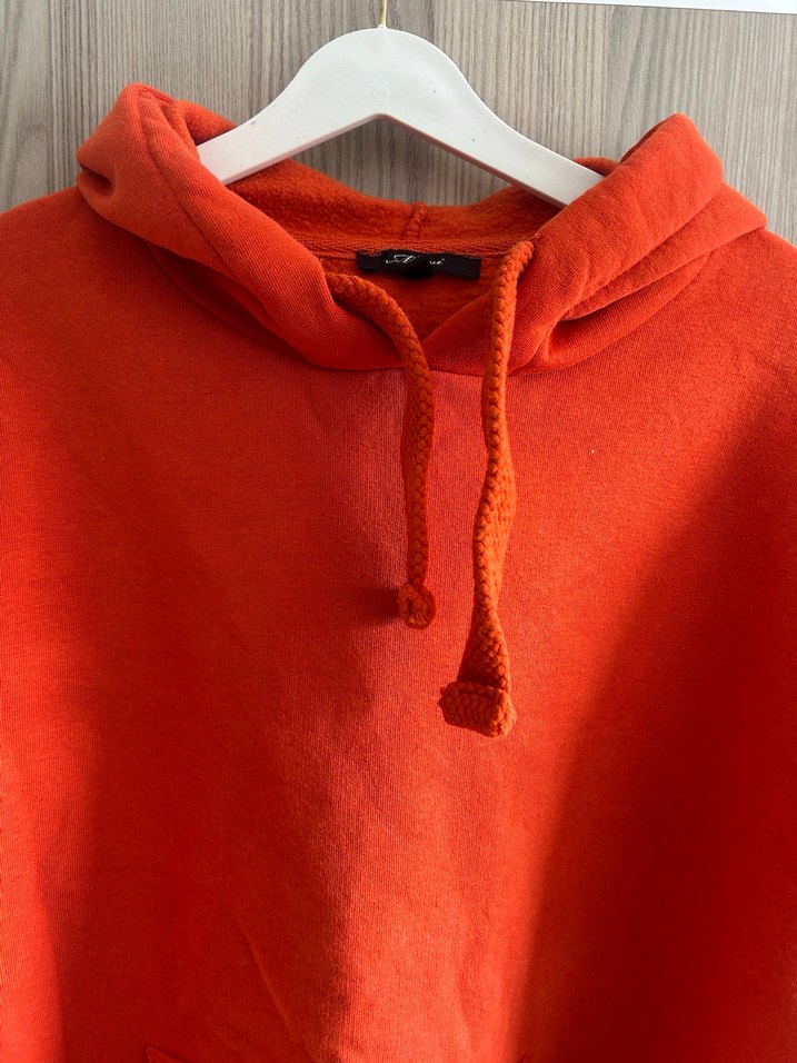 Kırmızı Kapüşonlu Sweatshirt - Görsel 2